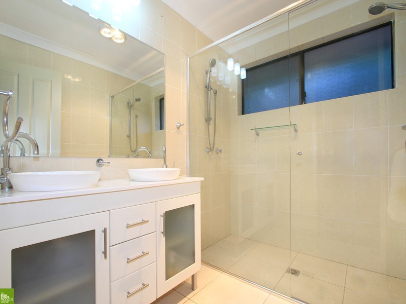 3 Adina Avenue, West Wollongong NSW 2500