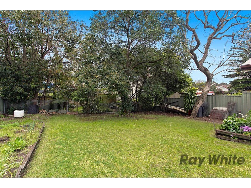 18 Mercury Street, Wollongong NSW 2500