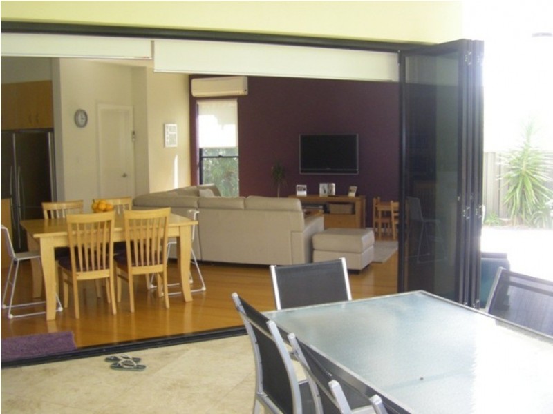 10 Murranar Road, Towradgi NSW 2518