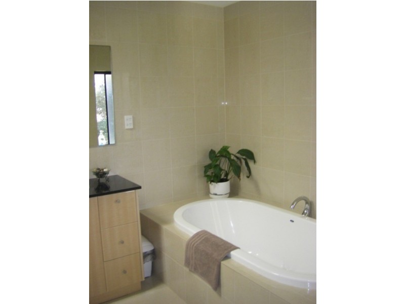 10 Murranar Road, Towradgi NSW 2518