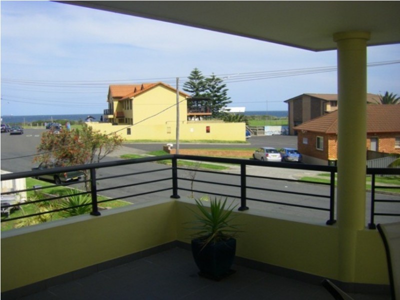 10 Murranar Road, Towradgi NSW 2518