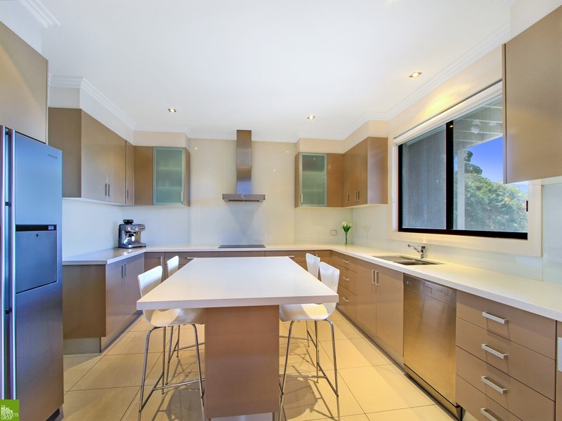 82 Mount Keira Road, West Wollongong NSW 2500