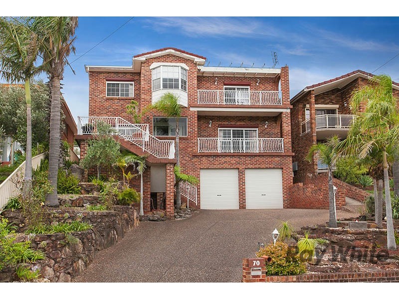 70 Hassan Street, Lake Heights NSW 2502