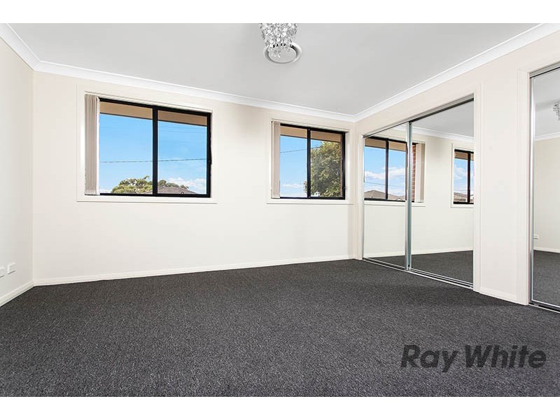 49 Illowra Crescent, Primbee NSW 2502