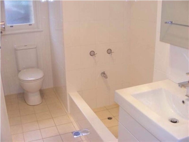 1/3 Buckle Crescent, West Wollongong NSW 2500