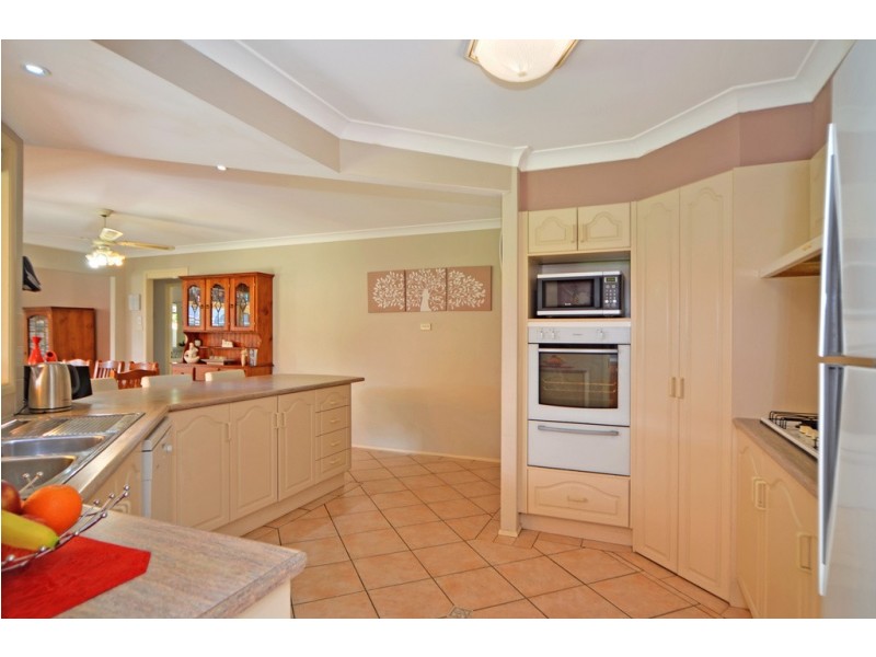 3 Amanda Place, Horsley NSW 2530