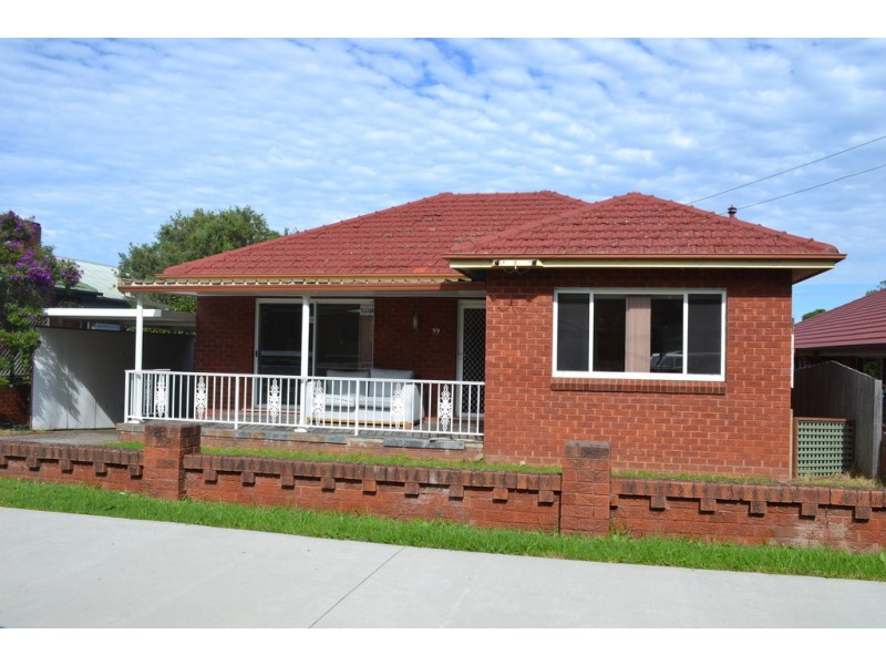 99 Mount Keira Road, West Wollongong NSW 2500