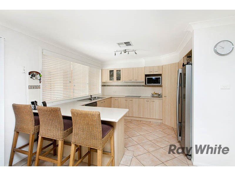 5 Helena Place, Albion Park NSW 2527