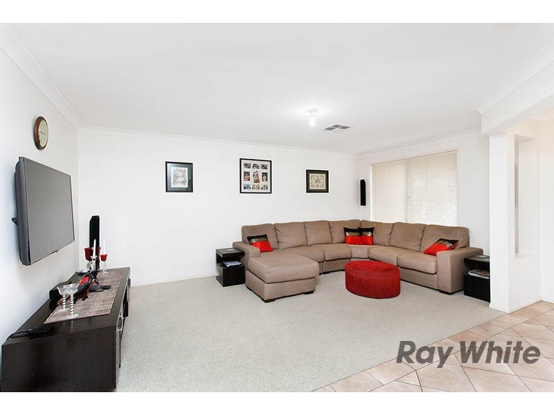 5 Helena Place, Albion Park NSW 2527