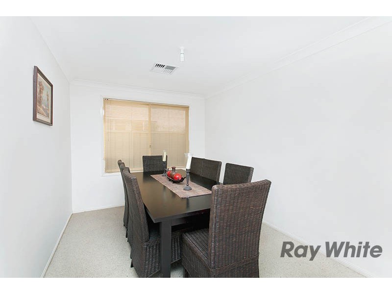 5 Helena Place, Albion Park NSW 2527