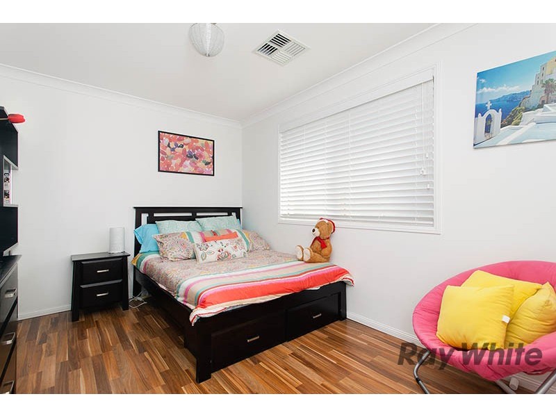 5 Helena Place, Albion Park NSW 2527