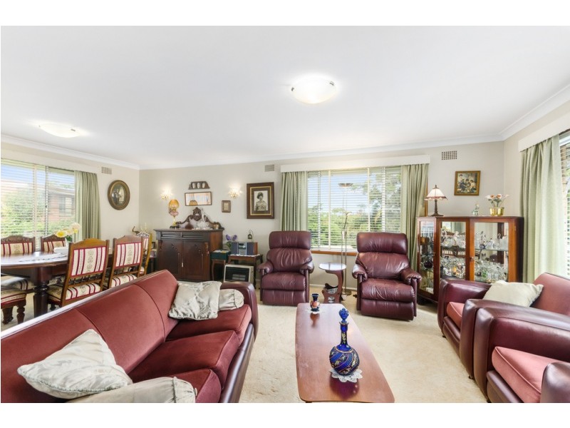 25 Immarna Ave, West Wollongong NSW 2500