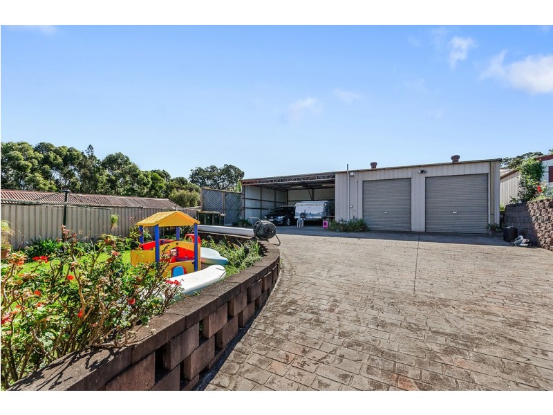 312 Northcliffe Drive, Lake Heights NSW 2502