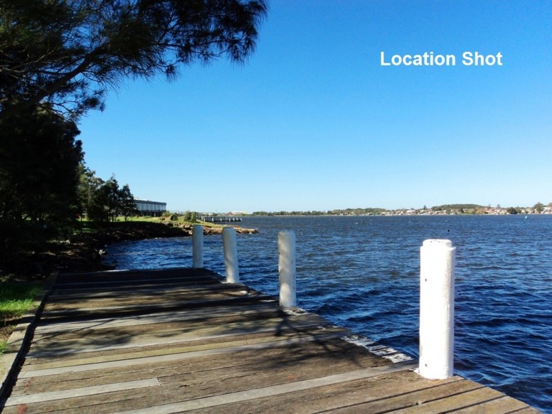312 Northcliffe Drive, Lake Heights NSW 2502