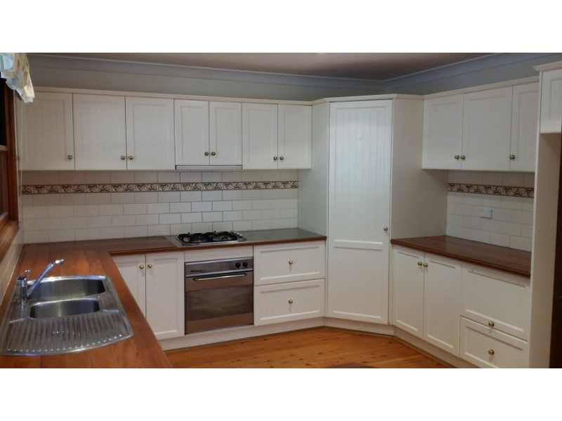 26 Abecrombie Street, West Wollongong NSW 2500