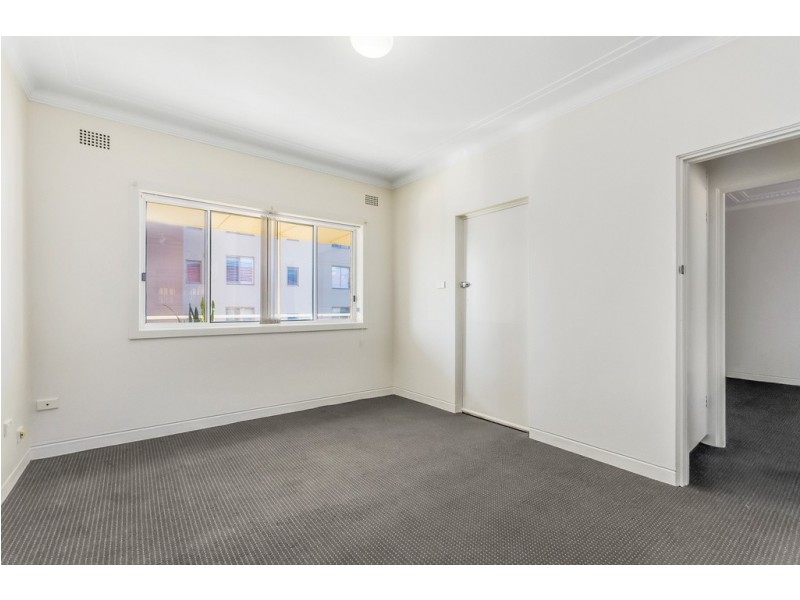 8/18 Church St, Wollongong NSW 2500