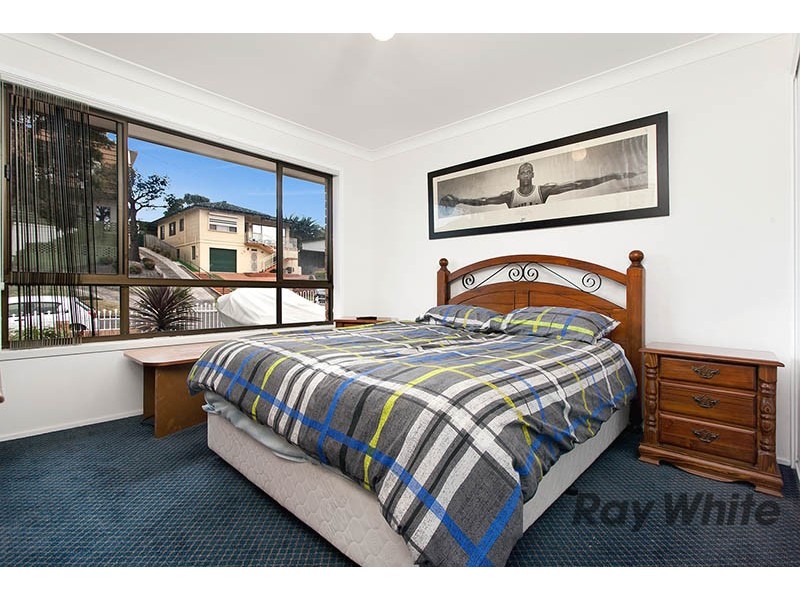 27 Ranchby Avenue, Lake Heights NSW 2502