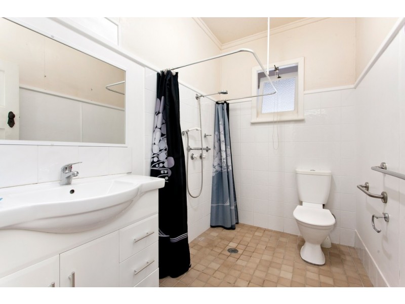 34 Rosemont Street, West Wollongong NSW 2500