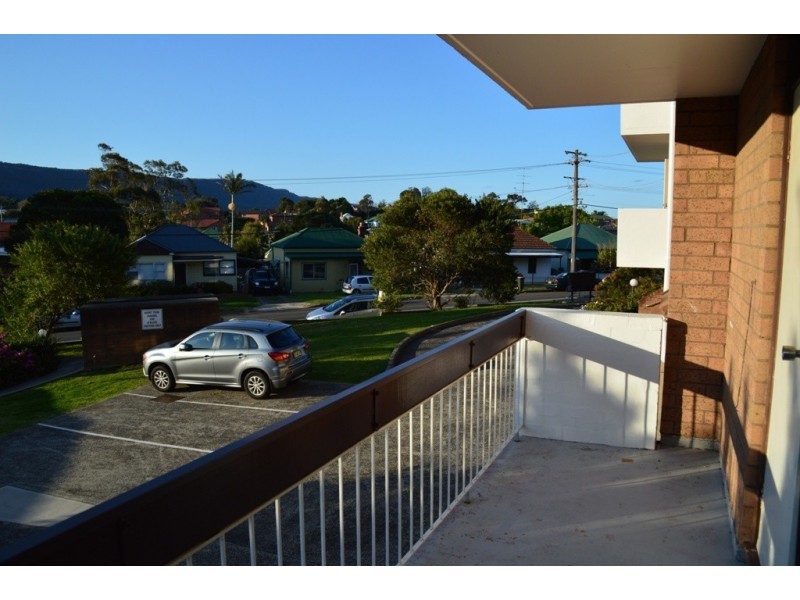 8/133b Campbell St, Woonona NSW 2517