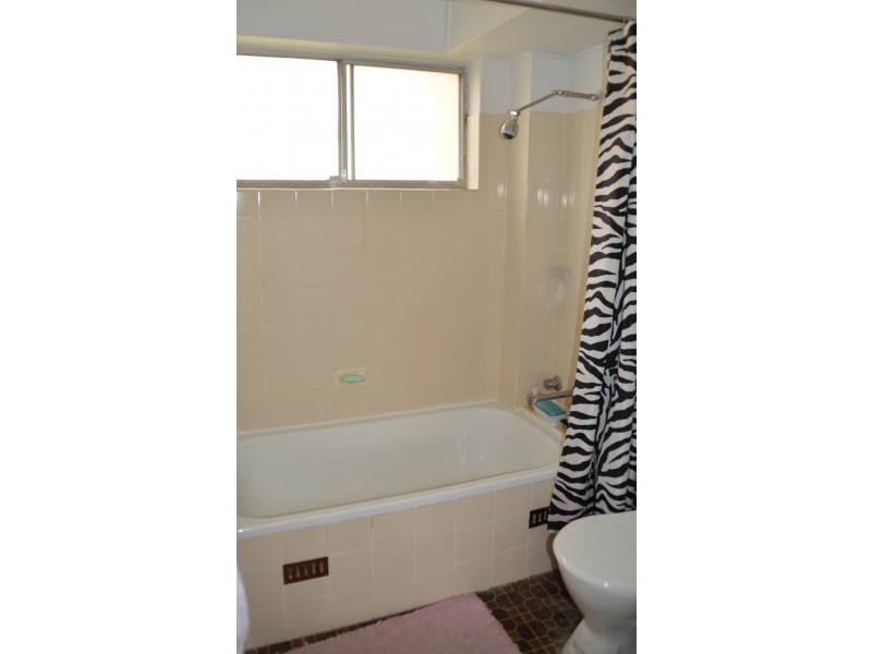 8/133b Campbell St, Woonona NSW 2517