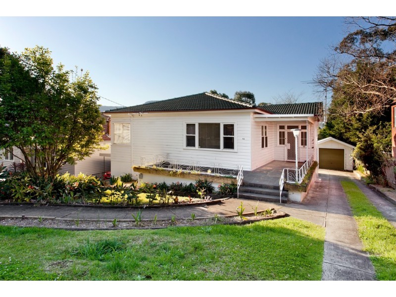 42 Norman Street, Mangerton NSW 2500