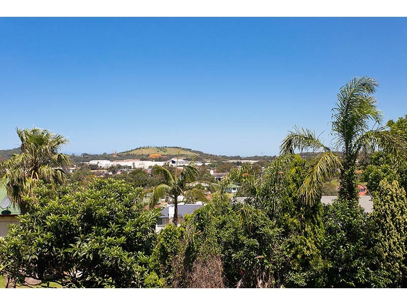 99 Albert Street, Unanderra NSW 2526