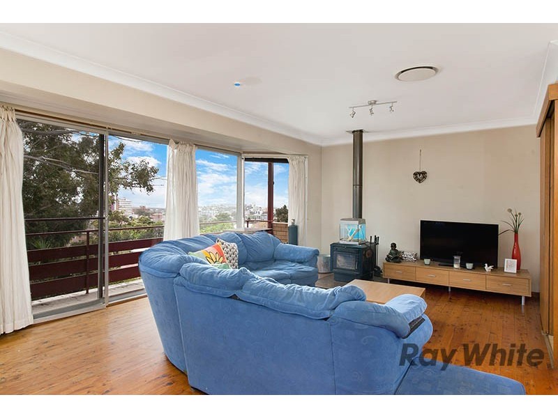 21 Hilltop Avenue, Wollongong NSW 2500