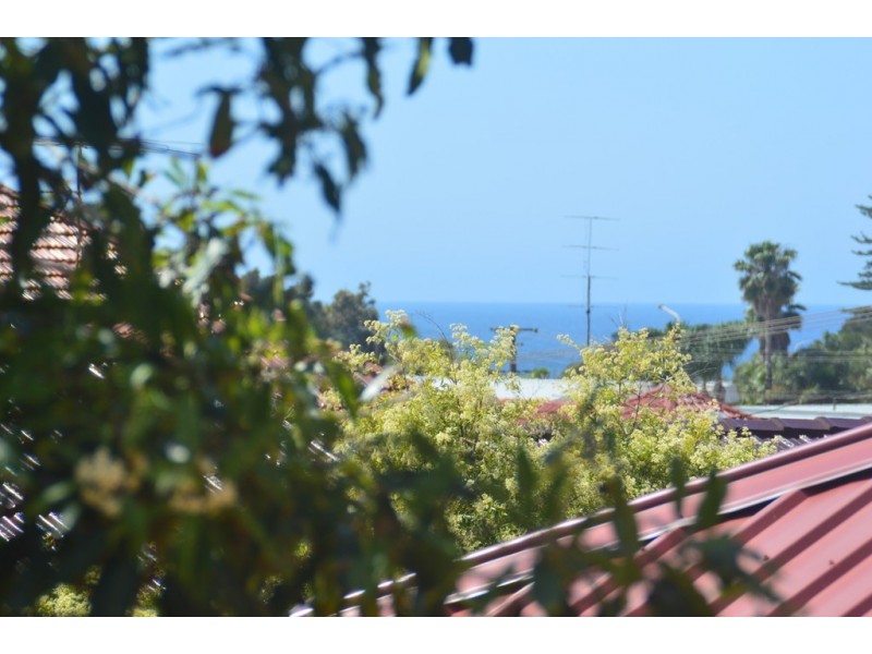 8/10 Bessell Ave, North Wollongong NSW 2500