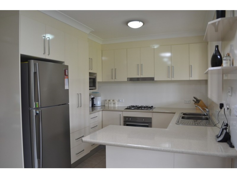 84 Beatus Street, Unanderra NSW 2526