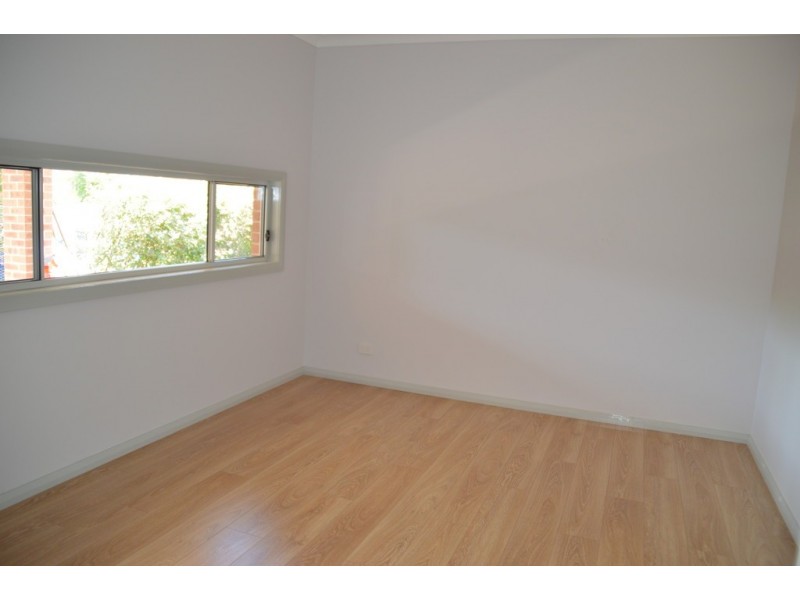 50 May St, Robertson NSW 2577