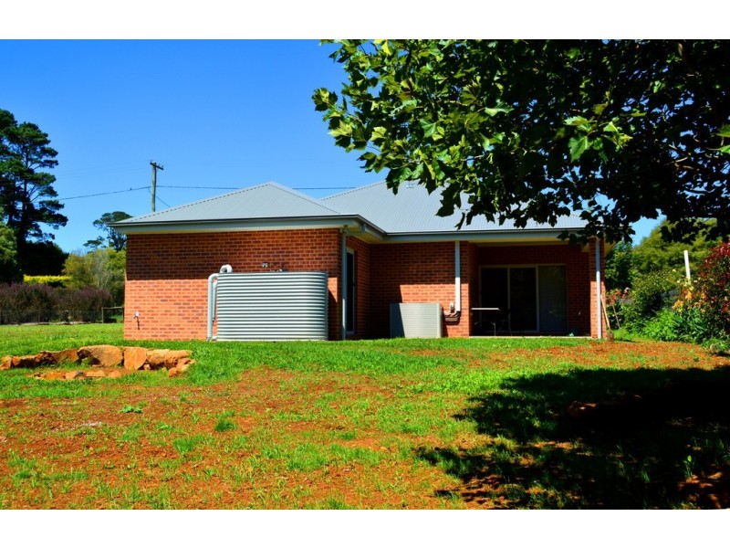 50 May St, Robertson NSW 2577