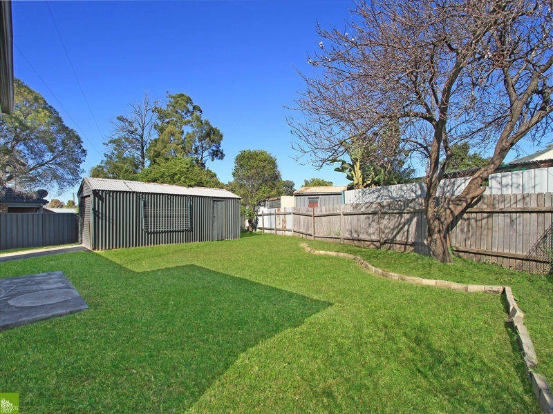 8 Devon Street, Berkeley NSW 2506
