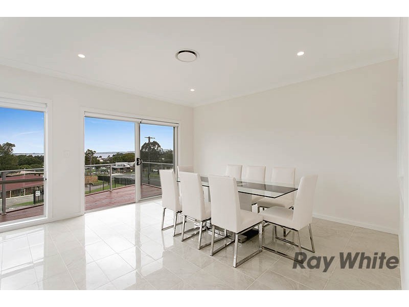 74 Nannawilli Street, Berkeley NSW 2506