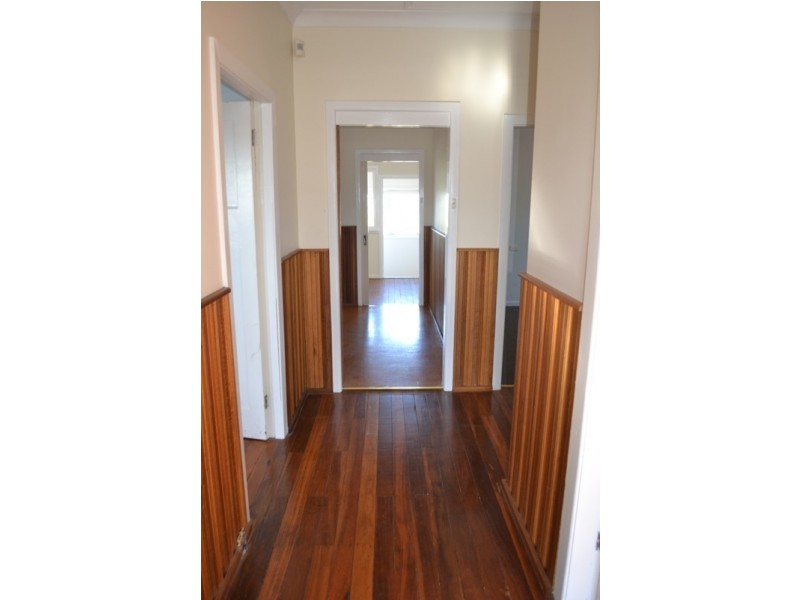 113 Farmborough Rd, Farmborough Heights NSW 2526