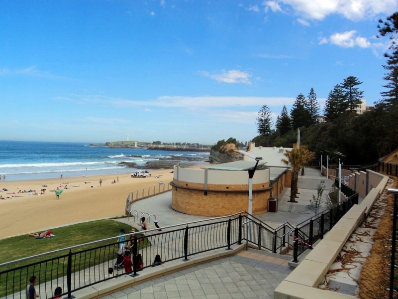 2/4 Pleasant Avenue, North Wollongong NSW 2500