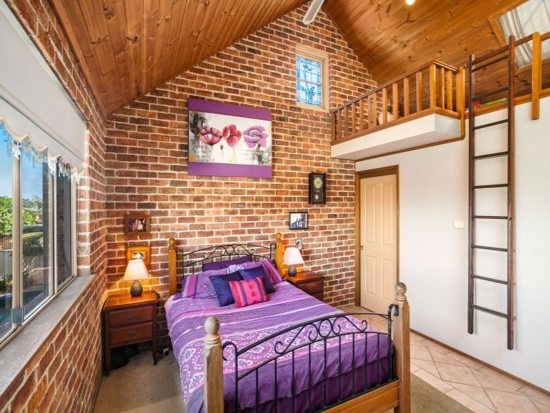 3 Henley Avenue, Wollongong NSW 2500