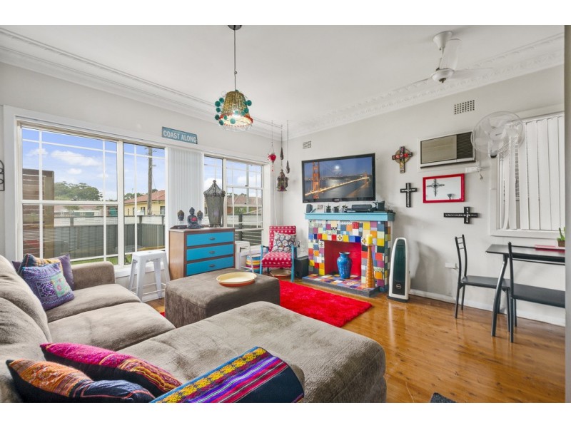 29 Balfour St, Fairy Meadow NSW 2519