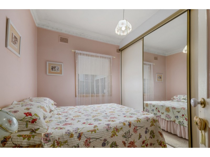 29 Abercrombie St, West Wollongong NSW 2500