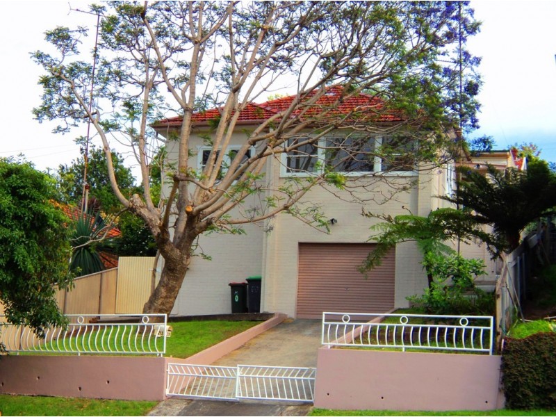 218 Gladstone Avenue, Mount Saint Thomas NSW 2500