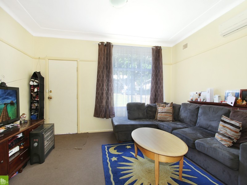 18 Cambridge Street, Berkeley NSW 2506