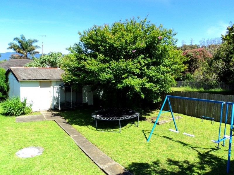 18 Cambridge Street, Berkeley NSW 2506