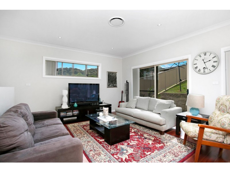 16B Murrogun Crescent, Cordeaux Heights NSW 2526