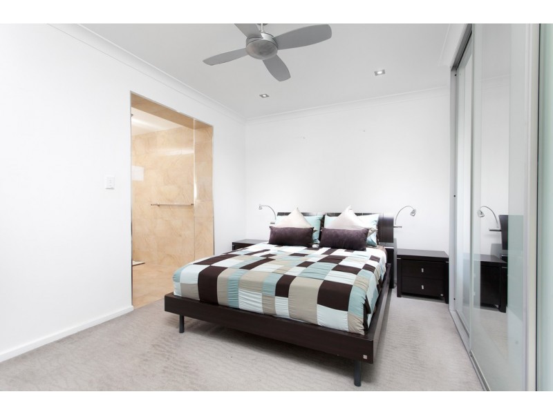 201 Jacaranda Avenue, Figtree NSW 2525