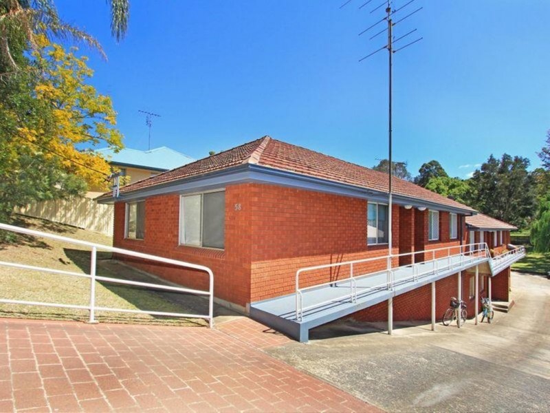 3/58 Robertson St, Coniston NSW 2500