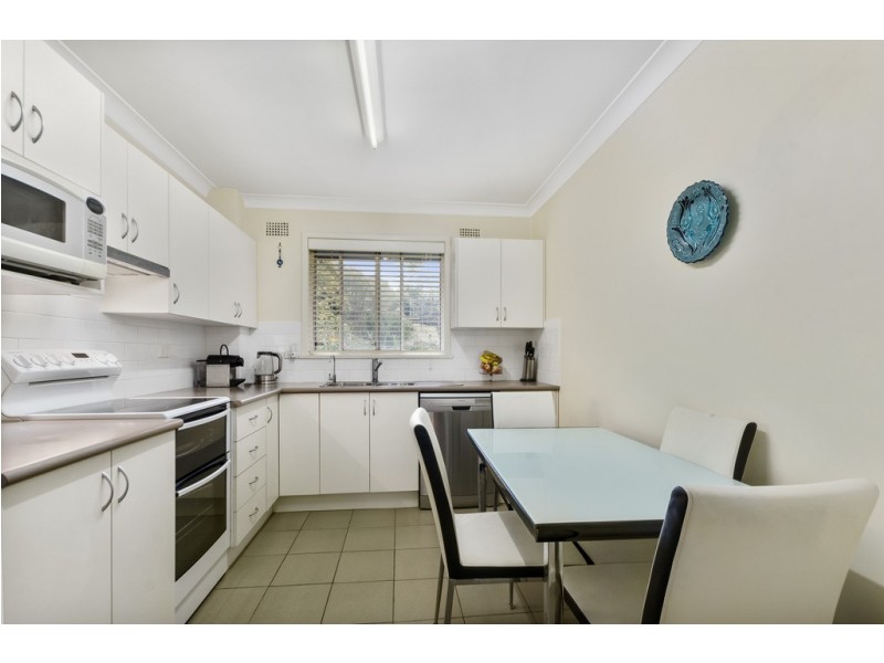 3/58 Robertson St, Coniston NSW 2500