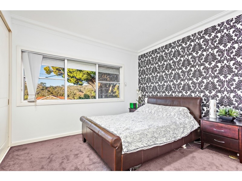 55 Stanleigh Crescent, West Wollongong NSW 2500