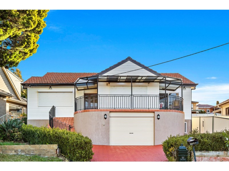 55 Stanleigh Crescent, West Wollongong NSW 2500