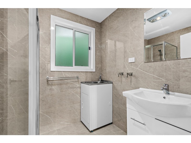 55 Stanleigh Crescent, West Wollongong NSW 2500