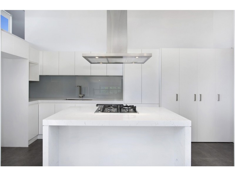 4 Masthead Place, Berkeley NSW 2506