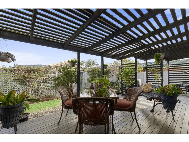 21 Fleet Crescent, Albion Park NSW 2527